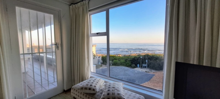 To Let 5 Bedroom Property for Rent in Vermont Western Cape